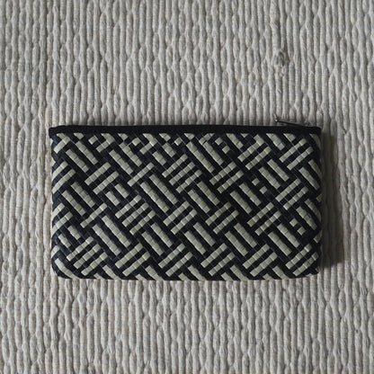 "Pandanus King" 8" Black Pandan Woven Zip Pouch