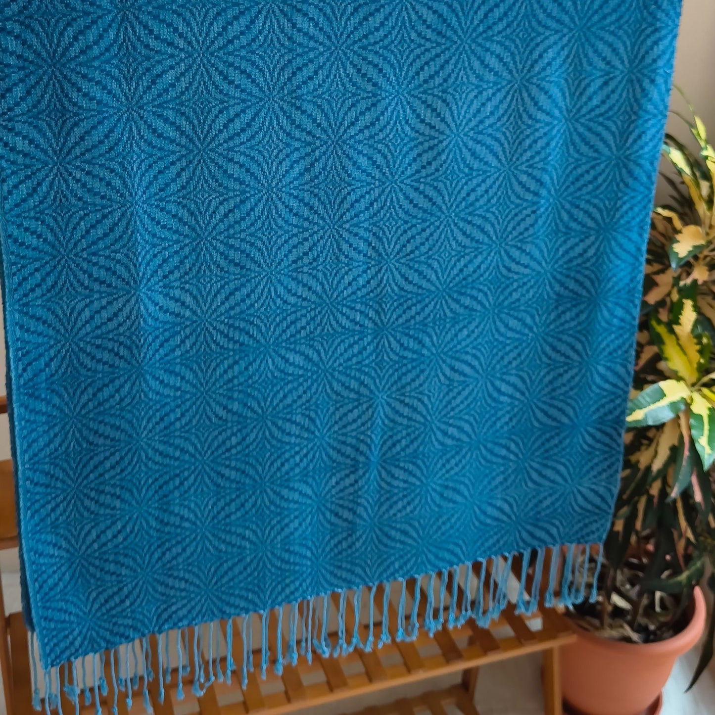 Handwoven Shawls of Sakon Nakhon